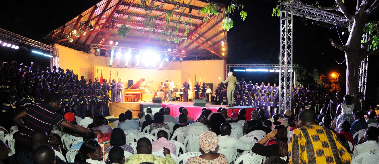 Awesome Praise 5 — Freedom Park Lagos, 11 November 2011 — the stage, choir and audience under the night sky